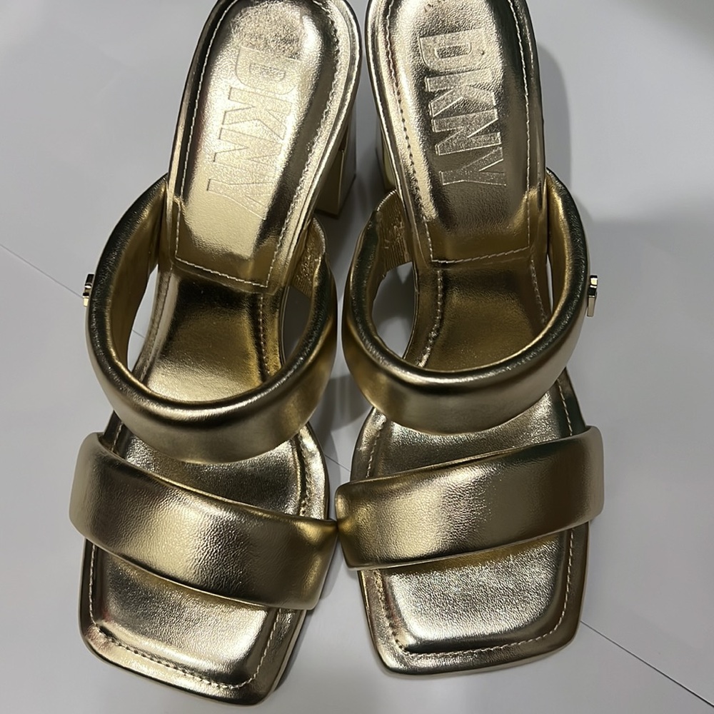 DKNY Sandals